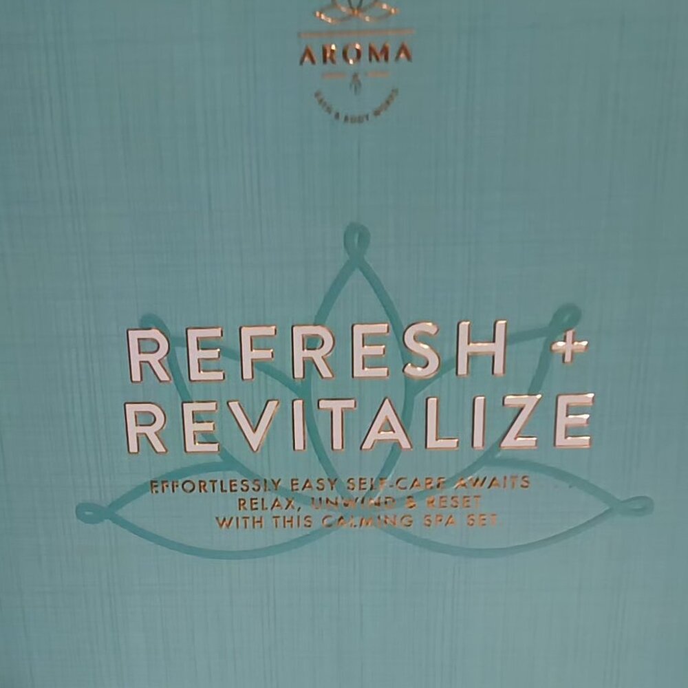Bath and body works REFRESH AND REVITALIZE gift box